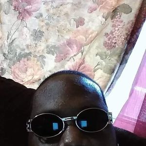 Meet your Posher, Joshua